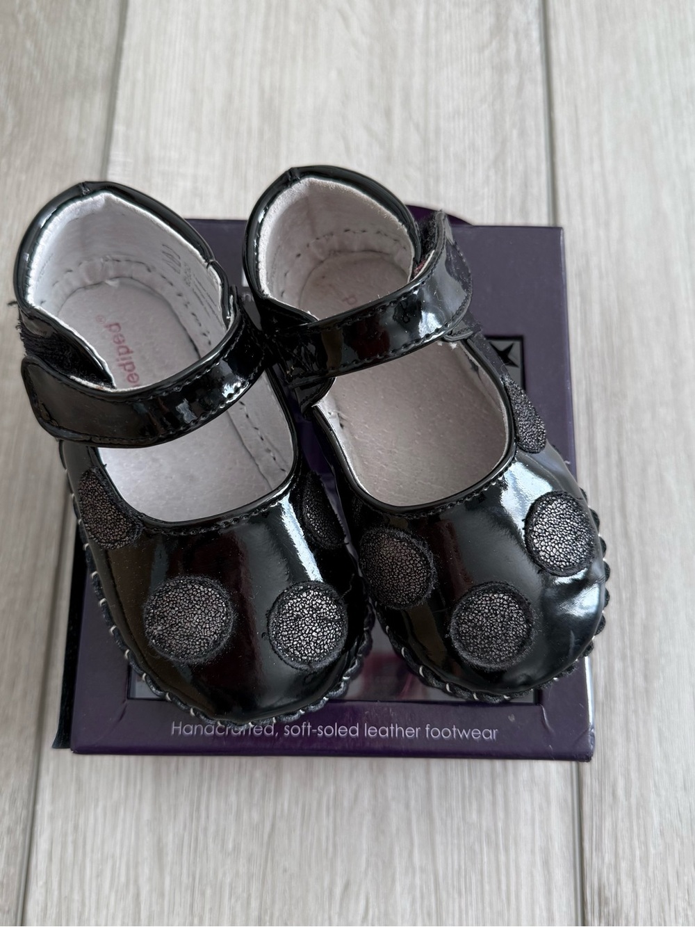 Pediped Baby Shoes Mary Janes Shinny Black with Dots Size 18-24mo